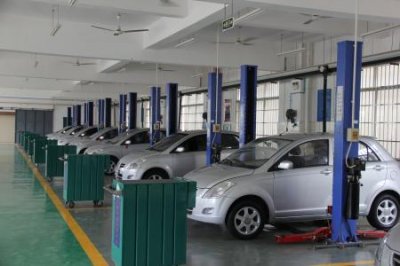 赣州电子工业技术学校汽车维修与应用专业招生简章及收费标准