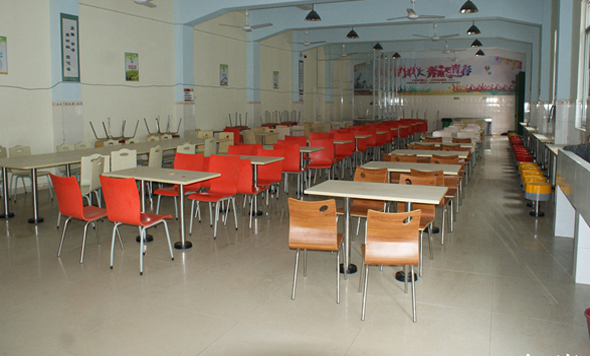 江西省信息科技学校食堂